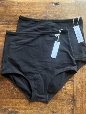 ARQ High Rise Panties - set of 2